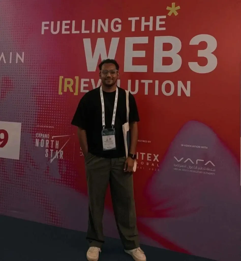 SEO consultant Hasir working on laptop during website audit