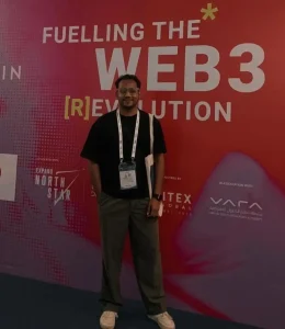 SEO consultant Hasir working on laptop during website audit